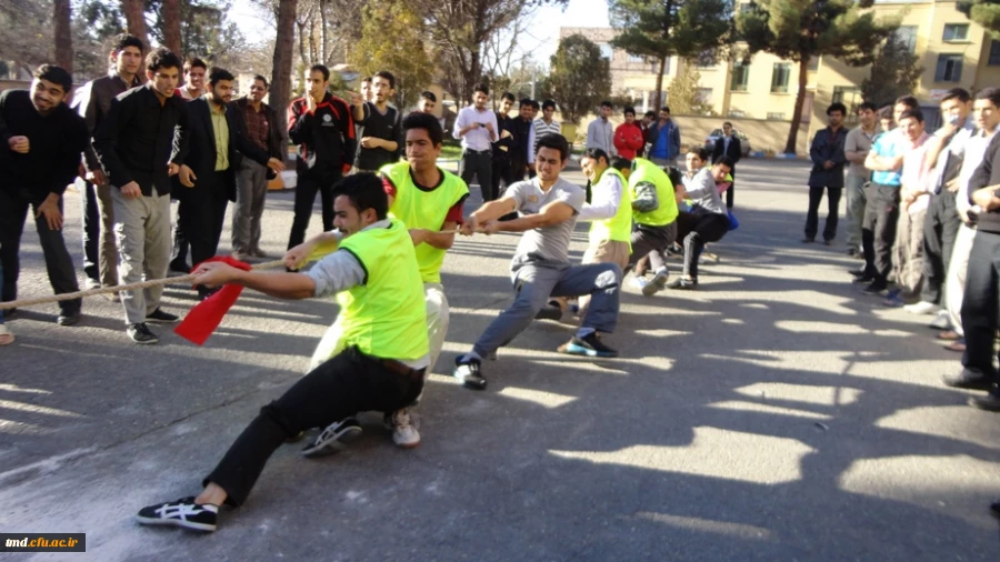 مسابقه طناب کشی