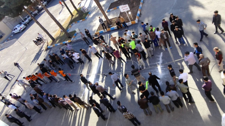 مسابقه طناب کشی