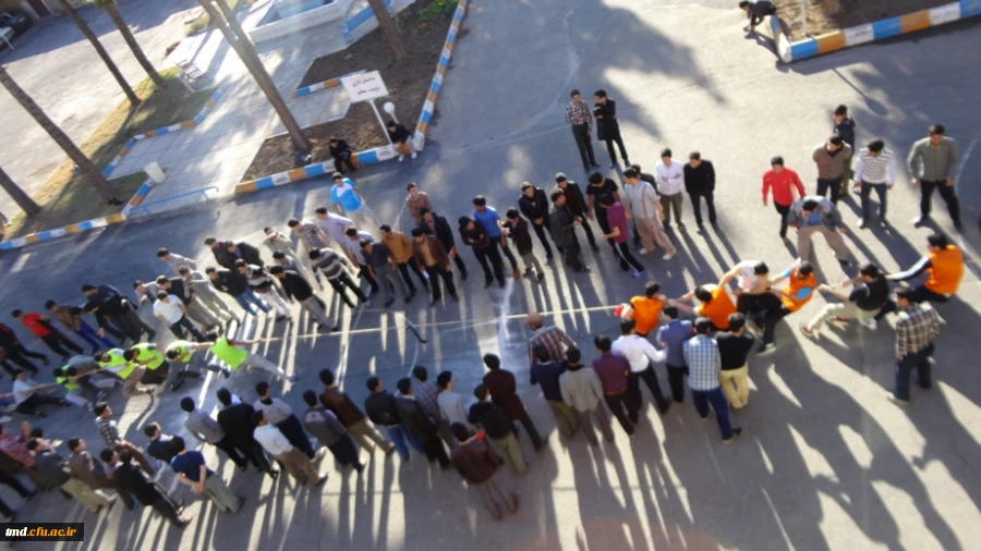 مسابقه طناب کشی