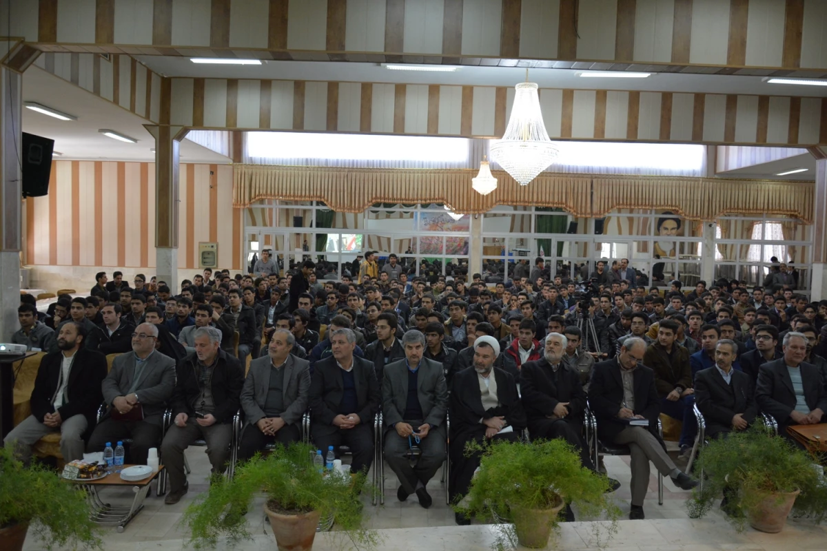 آئین استقبال از دانشجویان جدید مرکز دانشور نیشابور