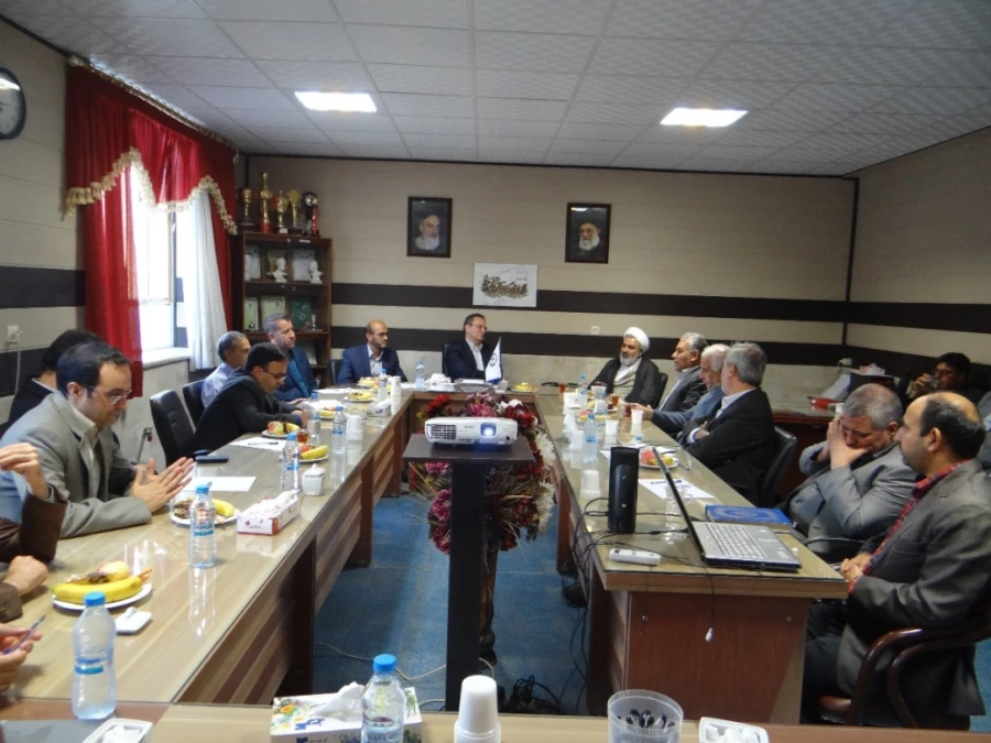 بازدید دکتر مهر محمدی از مرکز آموزش عالی دانشور