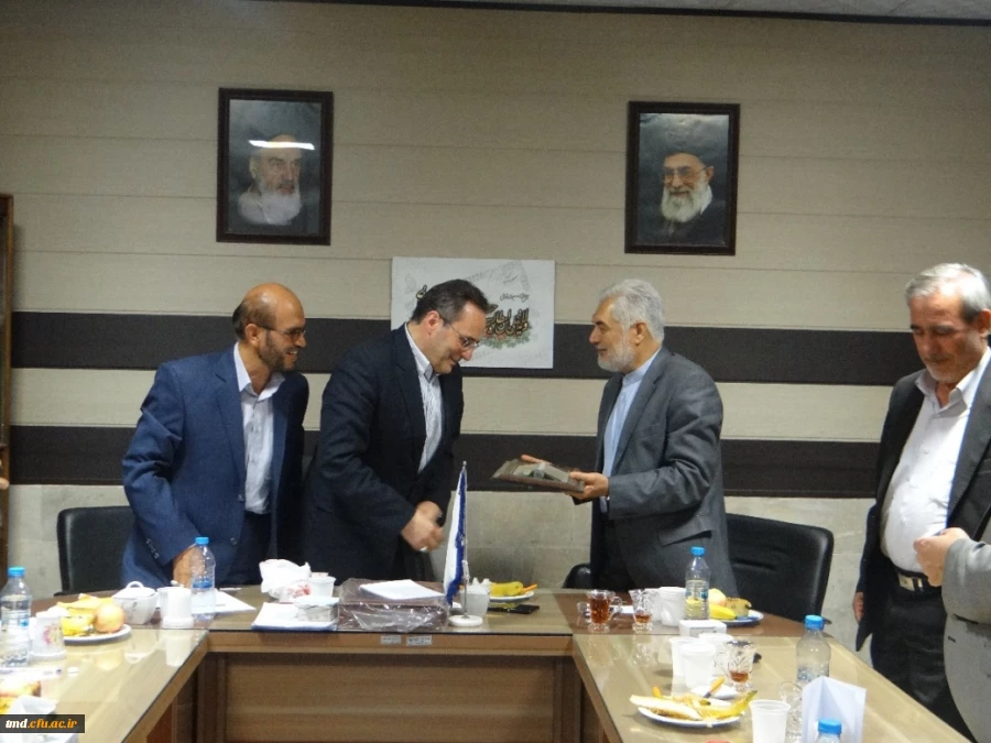 بازدید دکتر مهر محمدی از مرکز آموزش عالی دانشور