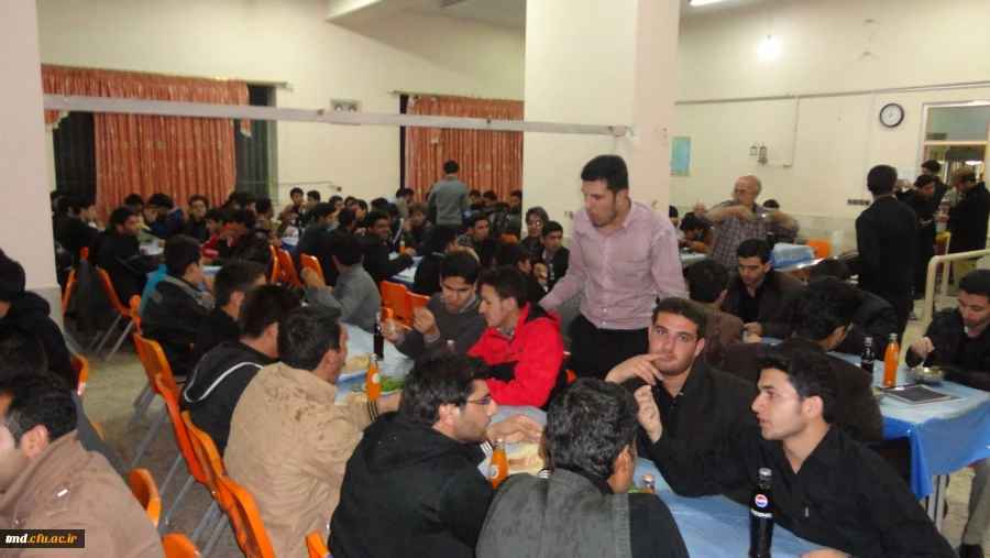 مراسم عزاداری سید و سالار شهیدان حضرت اباعبدالله الحسین با حضور دانشجویان مرکز