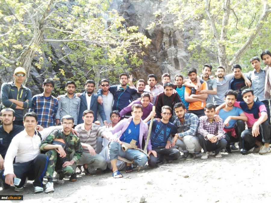 کوهپیمایی دانشجویان