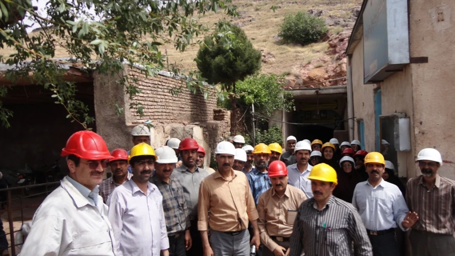 بازدید دانشجویان کارشناسی علوم تجربی و آموزش ابتدائی از معادن فیروزه و نمک و گچ 5