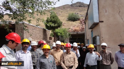 بازدید دانشجویان کارشناسی علوم تجربی و آموزش ابتدائی از معادن فیروزه و نمک و گچ