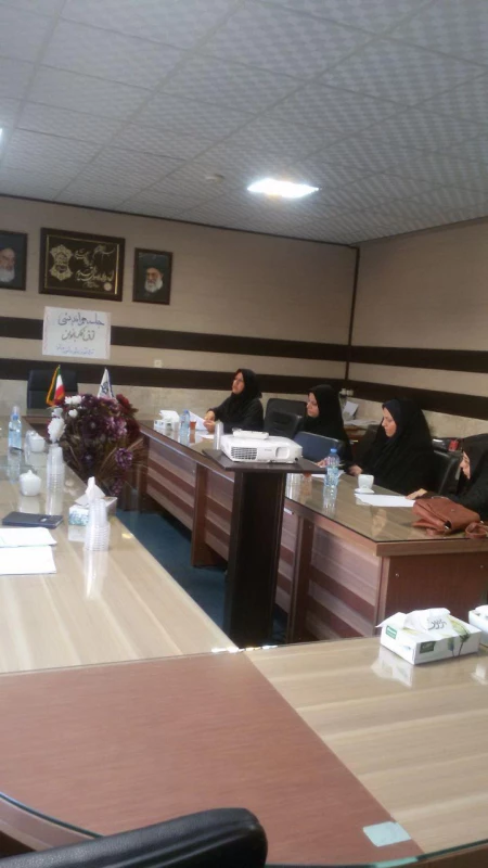 جلسه هم اندیشی ( اتاق فکر ) کمیته امور بانوان مرکز آموزش عالی دانشور