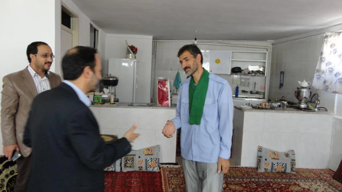 حضور در منزل آزاده سرافراز آقای سجادی مقدم