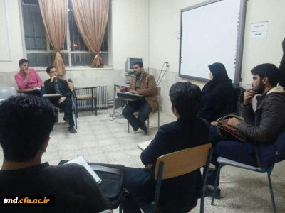 همزمان با هفته کتاب و کتابخوانی برگزار شد : 
برگزاری جلسه هفتگی انجمن کتابخوانی سیمرغ دانشجویان مرکز آموزش عالی دانشور