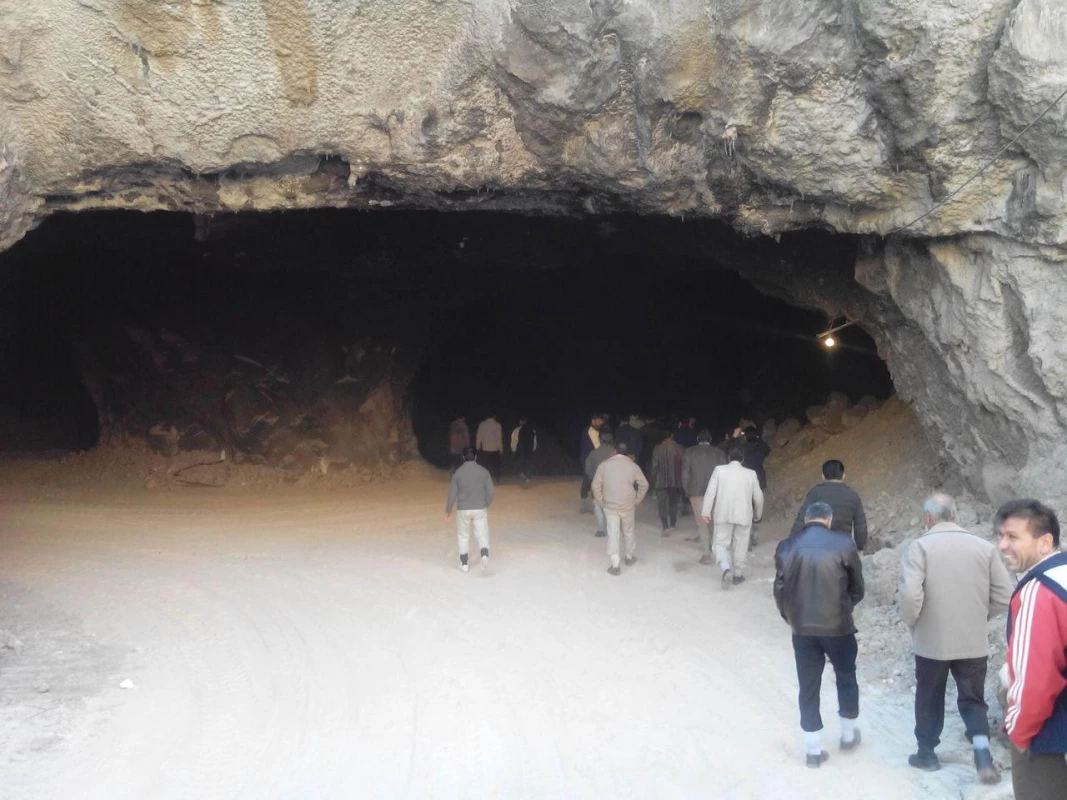 بازدید از معدن فیروزه