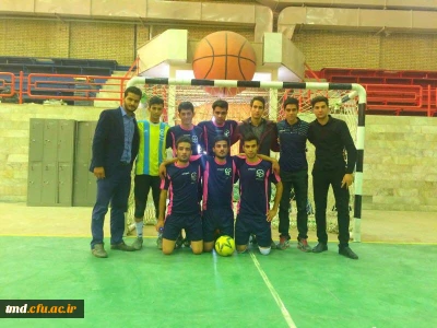 بمناسبت بزرگداشت هفته بسیج برگزا ر شد : 
قهرمانی تیم های فوتسال  و والیبال مرکز دانشور