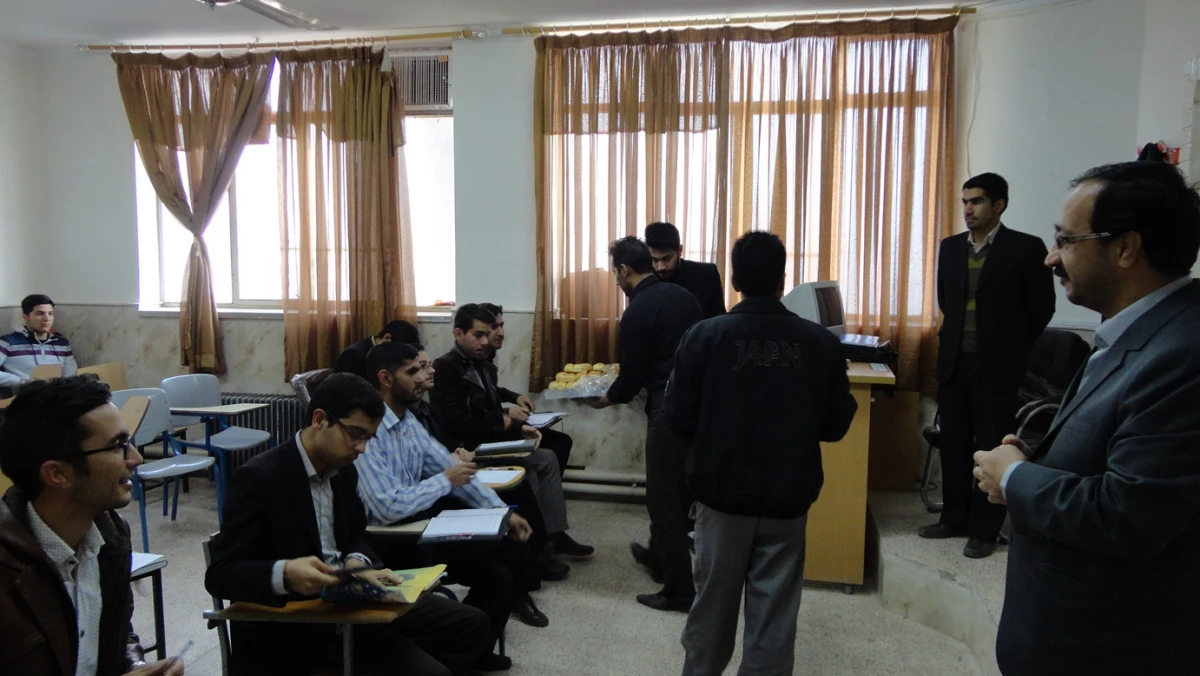 تجلیل از دانشجویان در روز دانشجو