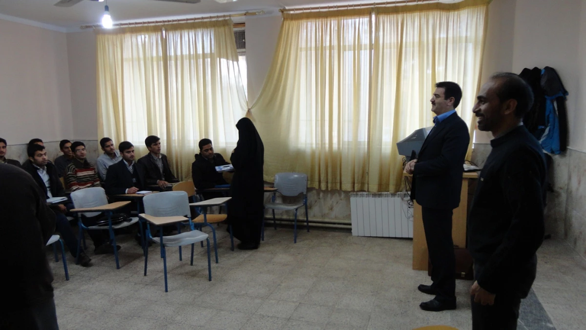 تجلیل از دانشجویان در روز دانشجو