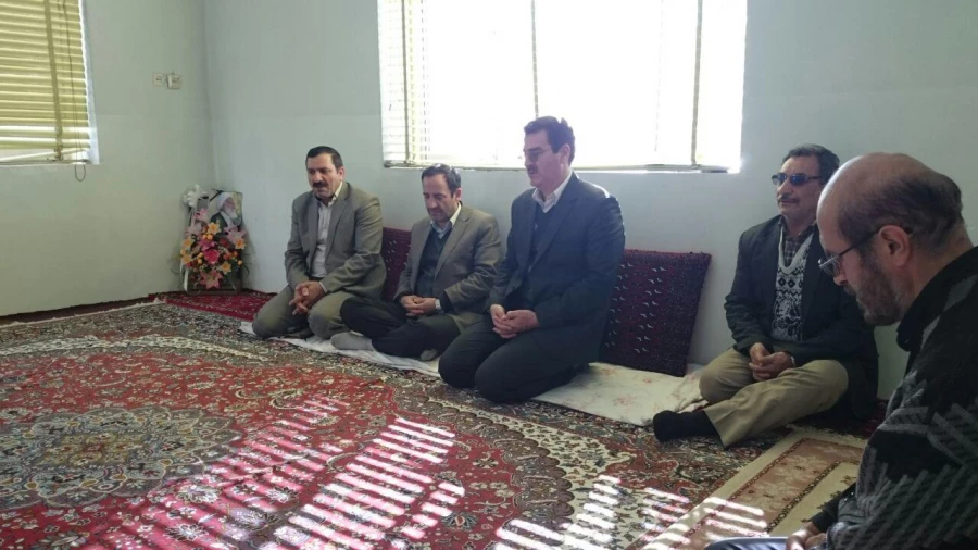 حضور دکتر خاکی و دکتر مجتبوی در منزل مرحوم آیت اله غرویان