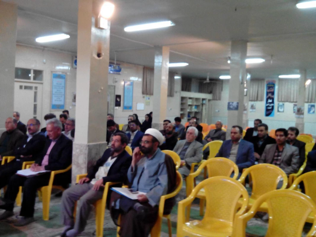 جلسه هم اندیشی اساتید