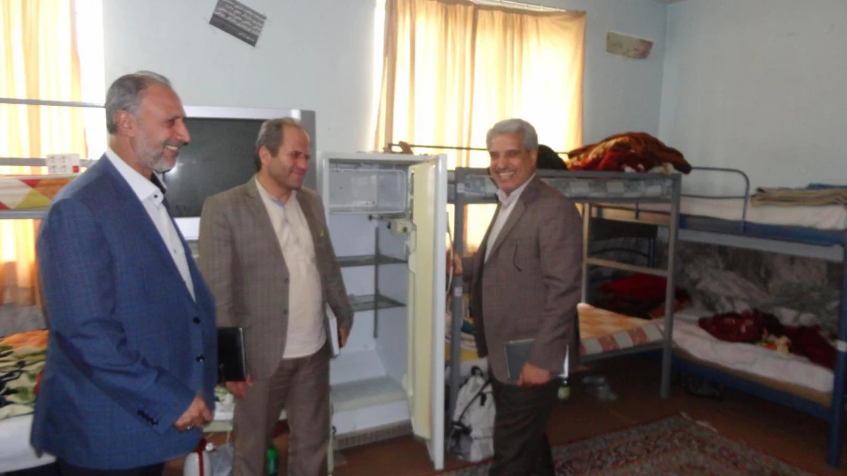 بازدید کارشناسان سازمان مرکزی از مرکز دانشور