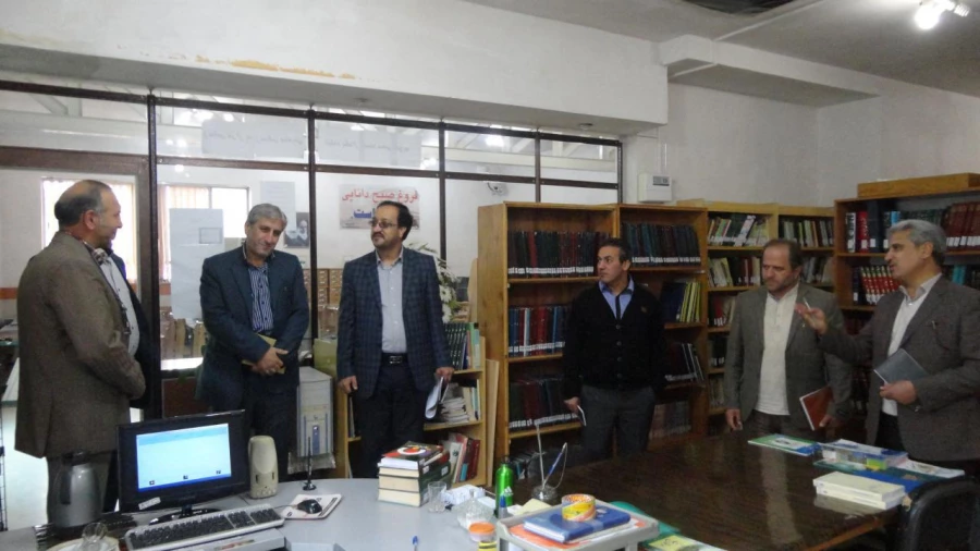 بازدید کارشناسان سازمان مرکزی از مرکز دانشور