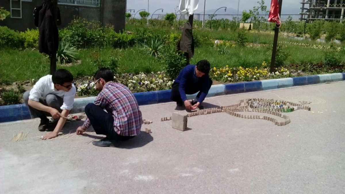 قهرمانی دانشجویان مرکز دانشور در مسابقات دومینو ( دانشگاه نیشابور)