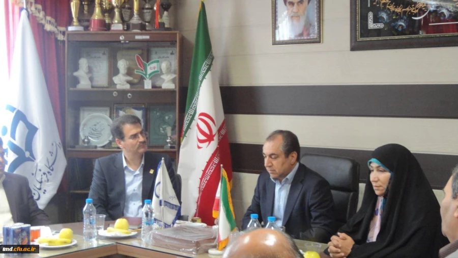 بازدید منتخبین مجلس دهم از مرکز دانشور