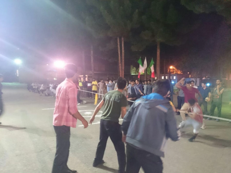 مسابقه طناب کشی