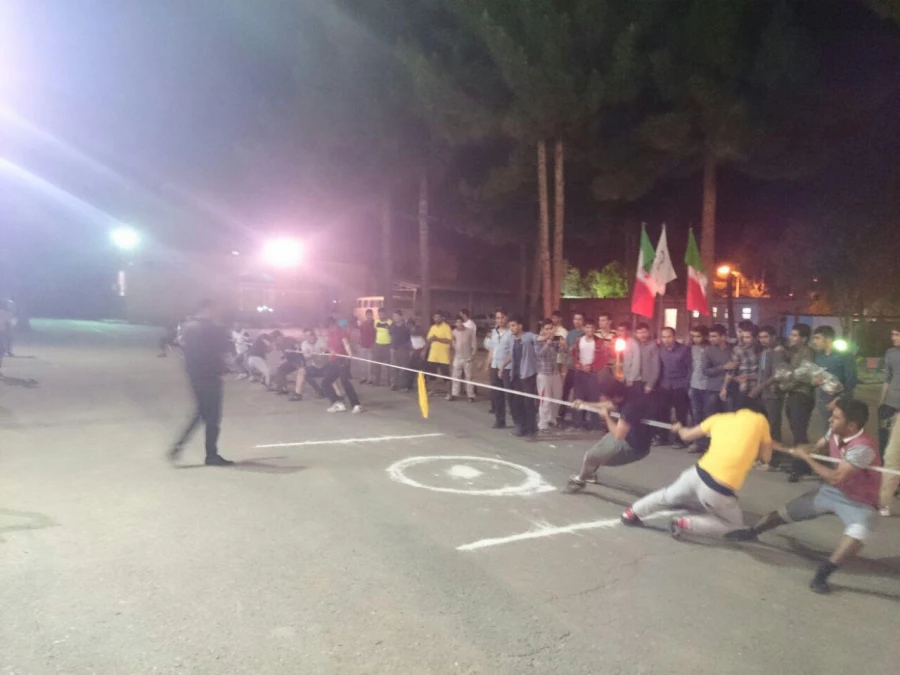 مسابقه طناب کشی