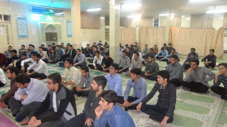 جلسه پرسش و پاسخ دانشجویان با ریاست محترم مرکز