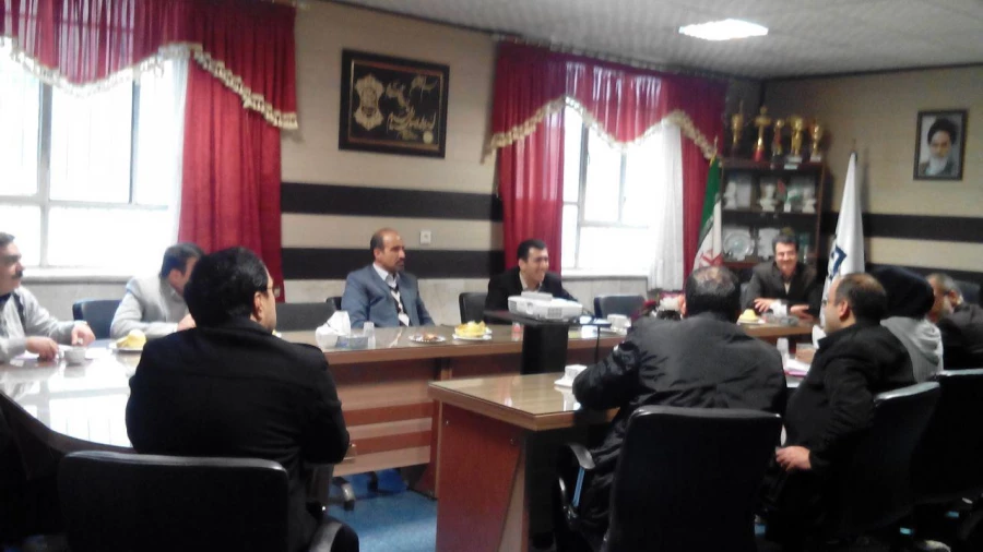 بازدید کارشناسان سازمان مرکزی دانشگاه و سازمان مدیریت و برنامه ریزی از مرکز دانشور