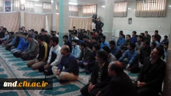 حضور دکتر مجتبوی در نماز جماعت دانشجویان مرکز دانشور