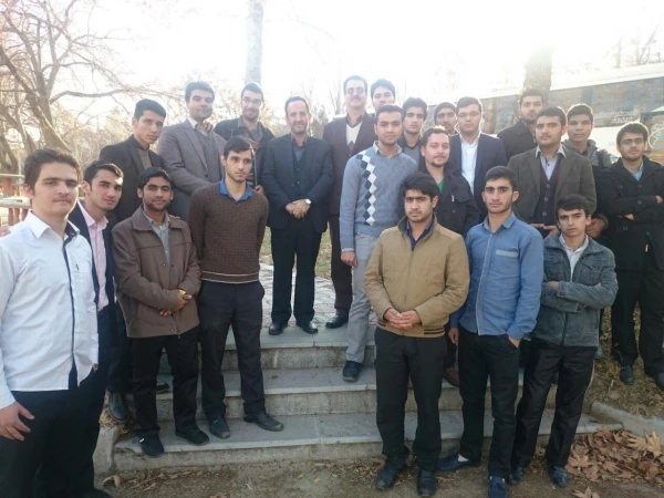 حضور دانشجویان در پردیس بهشتی مشهد