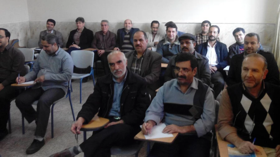 کلاس آموزش ضمن خدمت ویژه کارکنان و اساتیدموظف واحد دانشور