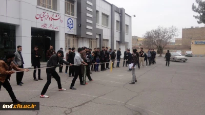 مسابقه طناب کشی ویژه دانشجویان