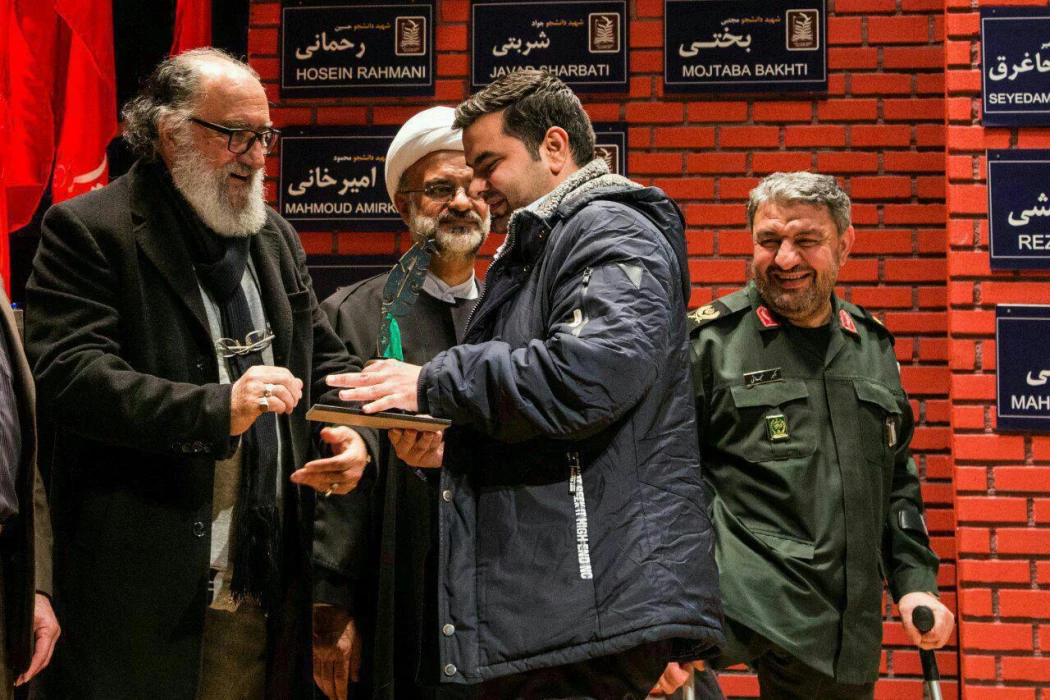 در جشنواره ادبی هنری شیدایی  انجام شد : 
احراز رتبه اول داستان نویسی توسط دانش آموخته دانشگاه فرهنگیان واحد دانشور