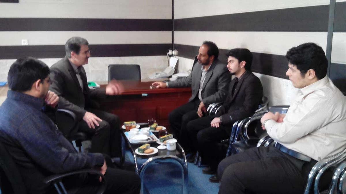 با حضور سرپرست محترم مرکز دانشور و اعضای کانون فیلم و عکس برگزار شد : 
نشست صمیمانه با ریاست محترم اداره ارشاد اسلامی شهرستان نیشابور 2