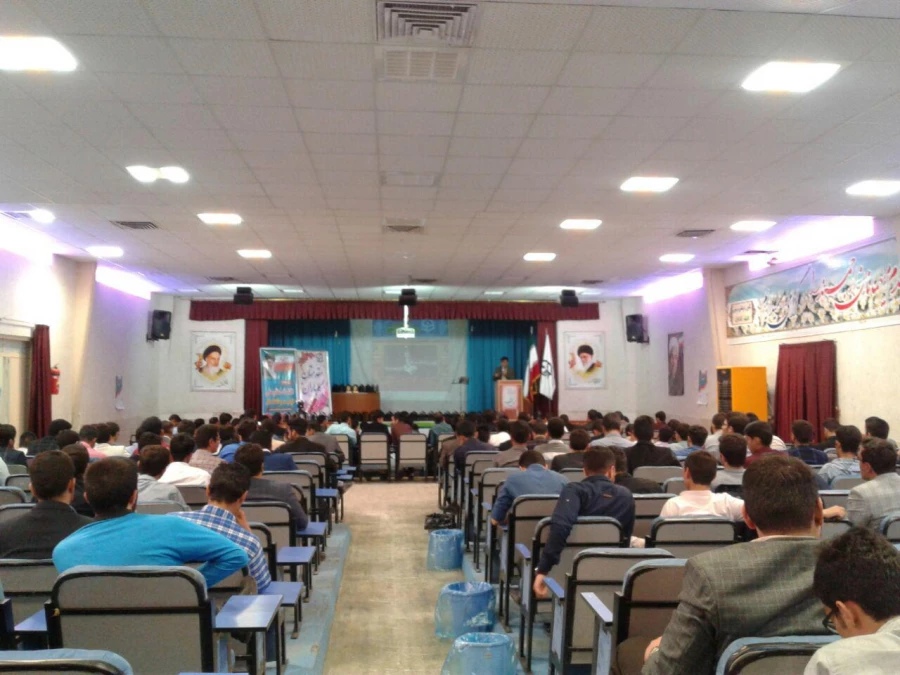 همزمان با میلاد مسعود حضرت علی اکبر (ع) و روز جوان و هفته بزرگداشت مقام معلم انجام شد : 
جشن بزرگ تجلیل از مقام اساتید و تقدیر از دانشجویان برتر  5