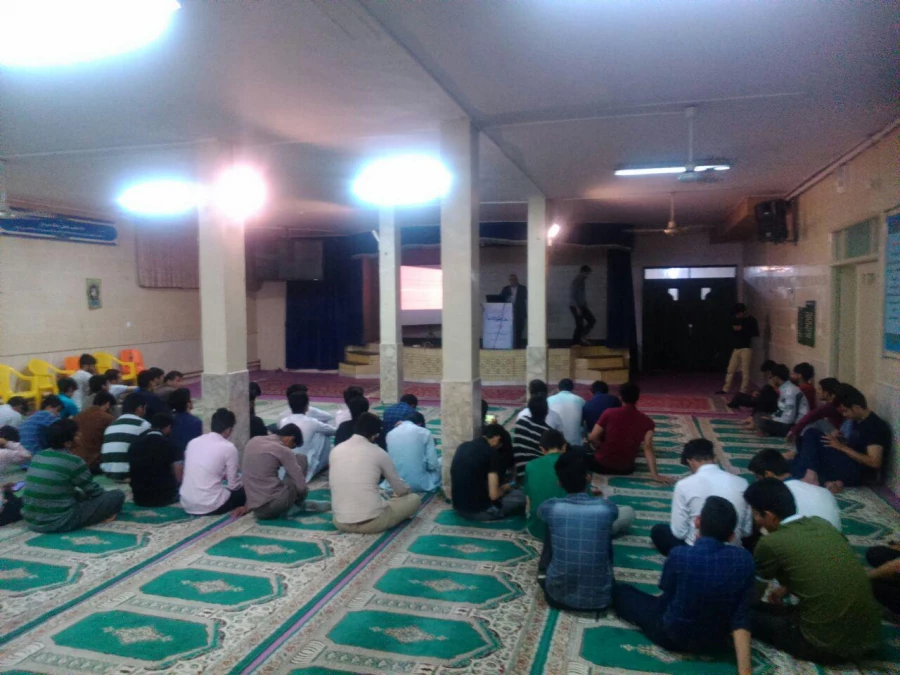 همزمان با هفته خوابگاهها برگزار شد : 
همایش  ((  نقش فناوری در عبادت))  4