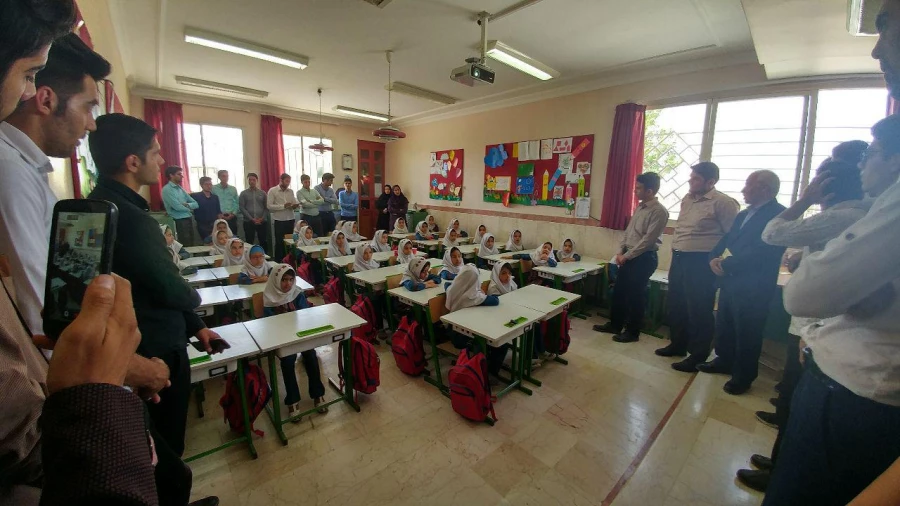 بازدید دانشجویان از مدرسه هیئت امنایی بهاره سلیمی نیشابور 7