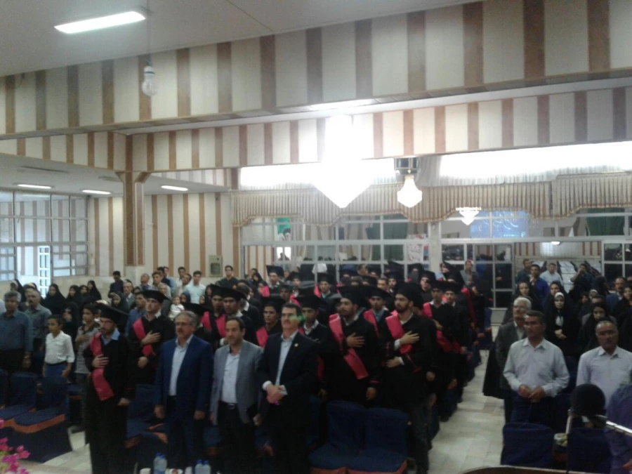 با حضور مدیران استانی دانشگاه فرهنگیان و مسئولین شهرستان و خانواده های دانشجویان برگزار شد : 
دومین آئین جشن دانش آموختگی دانشجویان ورودی 92 واحد دانشور نیشابور 9