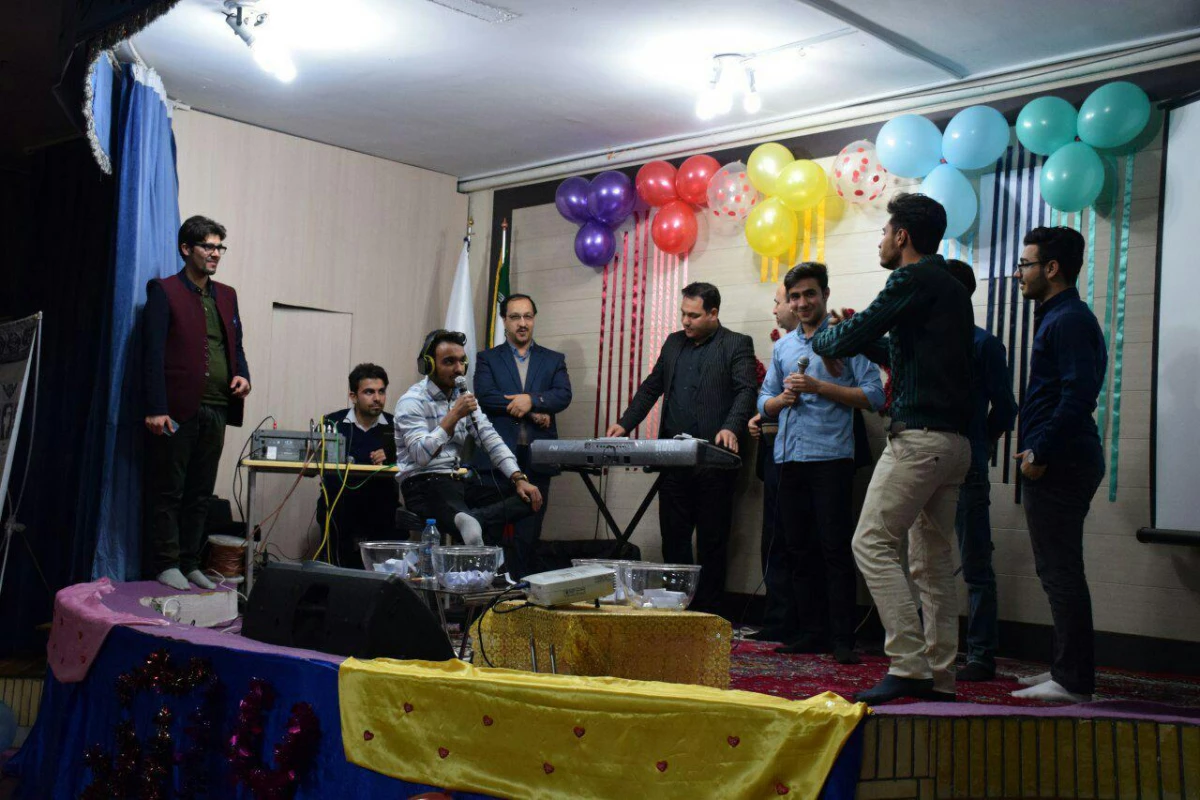 همزمان با روز دانشجو انجام شد : 
ویژه مراسم بزرگداشت مقام دانشجو  با حضور اساتید و دانشجویان دانشگاه فرهنگیان واحد دانشور 9