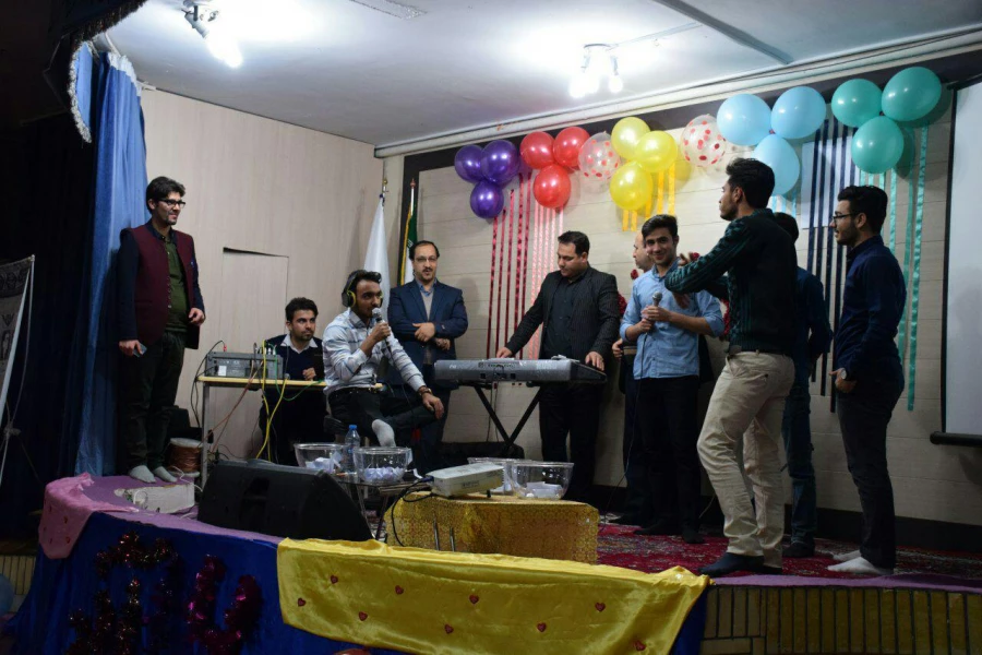 همزمان با روز دانشجو انجام شد : 
ویژه مراسم بزرگداشت مقام دانشجو  با حضور اساتید و دانشجویان دانشگاه فرهنگیان واحد دانشور 9