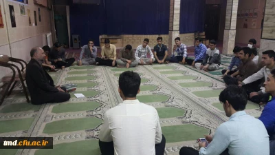 با استقبال گرم دانشجویان و با حضور استاد ملکوتی فر انجام شد : 
جلسه حلقه صالحین با موضوع مهدویت