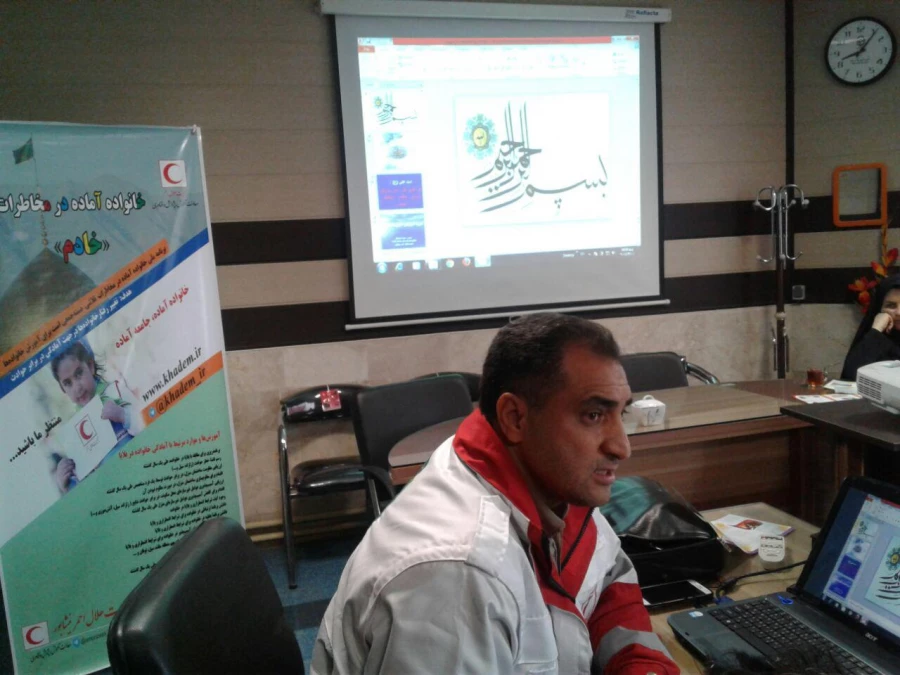 با حضور کارشناس هلال احمر انجام شد : 
کارگاه آموزشی مدیریت بحران و امادگی در مقابل حوادث غیر مترقبه ویژه کارکنان واحد دانشور 7