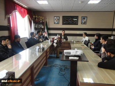 با حضور اعضای شورای مرکزی بسیج دانشجویی برگزار شد : 
تشکیل جلسه شورای بسیج دانشجویی واحد دانشور با حضور سرپرست مرکز آقای دکتر رئوفیان