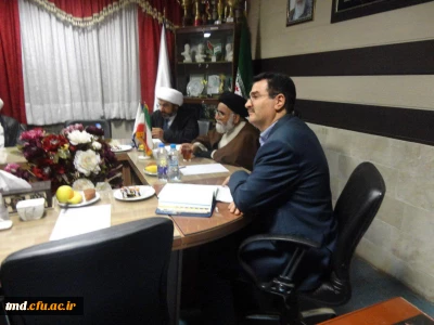 با حضور مسئول نمایندگی نهاد رهبری و امام جمعه شهرستان نیشابور برگزار شد : 
جلسه هم اندیشی کانون مرکزی اندیشمندان حوزه و دانشگاه