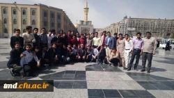 همزمان با ایام اعیاد شعبانیه و در روز جوان و در استانه  نیمه شعبان انجام شد : 
حضور دانشجویان واحد دانشور نیشابور در حرم رضوی و میهمانی بر سفره کرامت حضرت  5