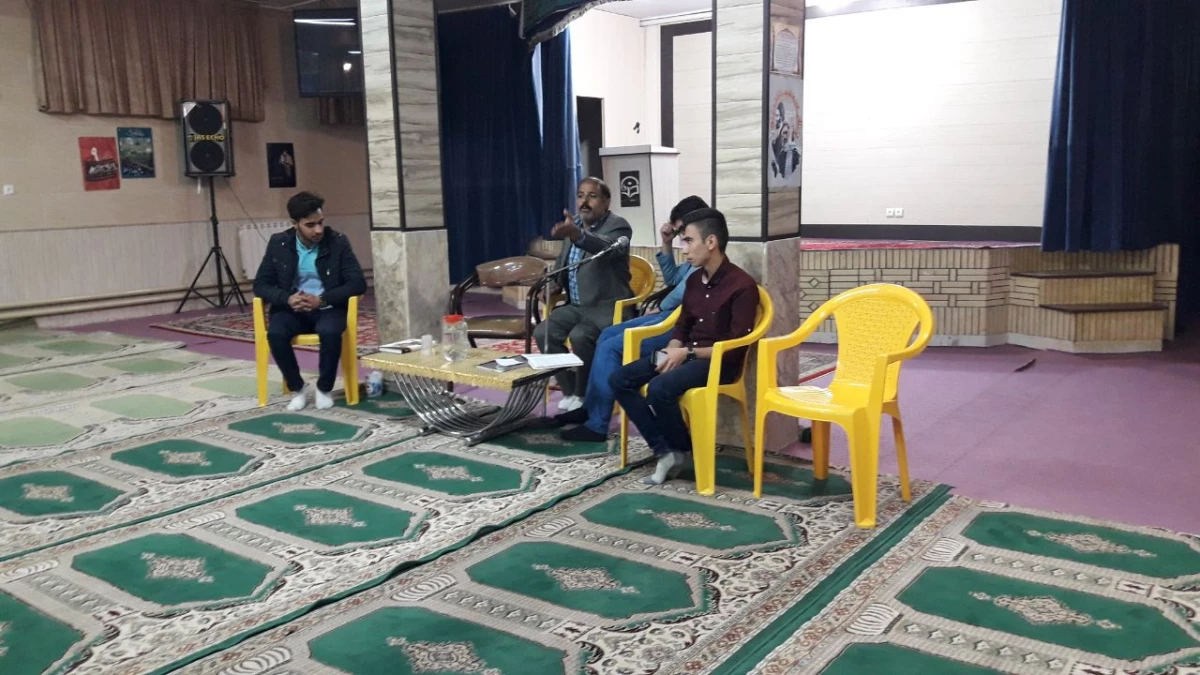 همزمان با هفته سراهای دانشجویی انجام شد : 
برگزاری جلسه پرسش و پاسخ با حضور معاون هماهنگی و سرپرستان شبانه روزی 3