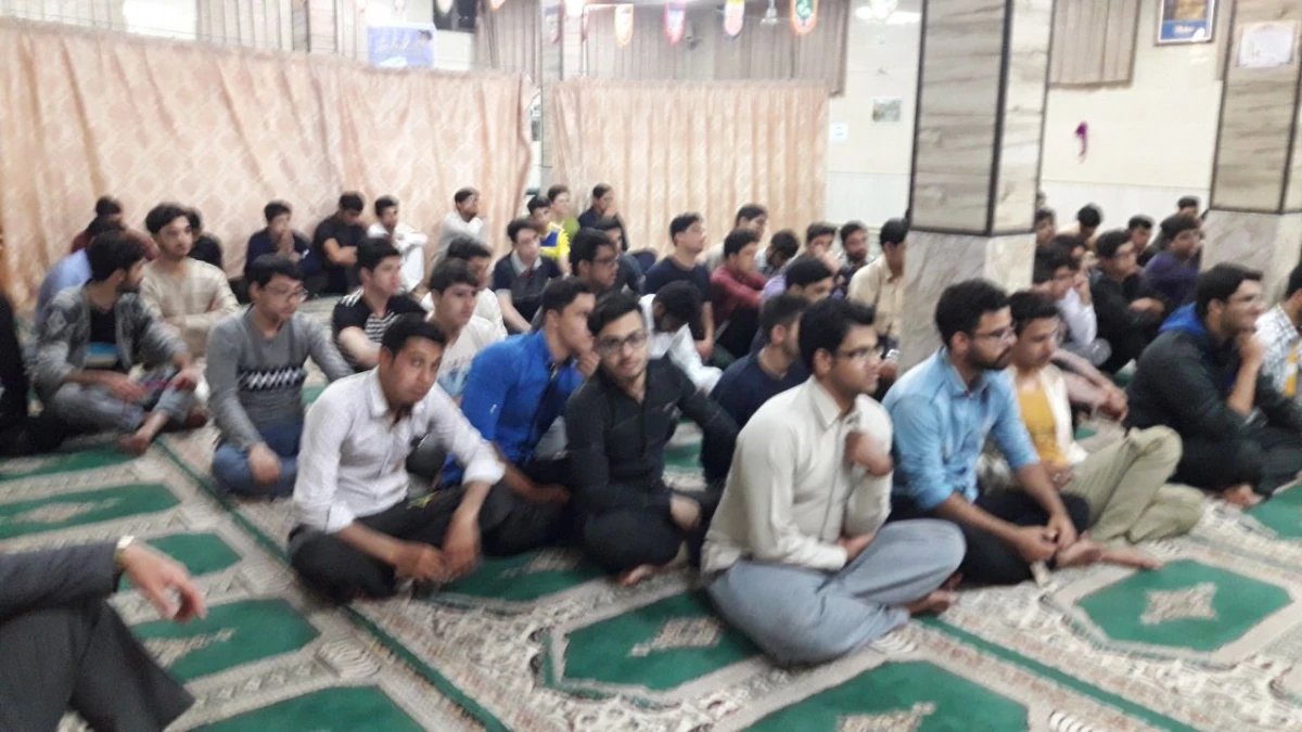 همزمان با هفته سراهای دانشجویی انجام شد : 
برگزاری جلسه پرسش و پاسخ با حضور معاون هماهنگی و سرپرستان شبانه روزی 4