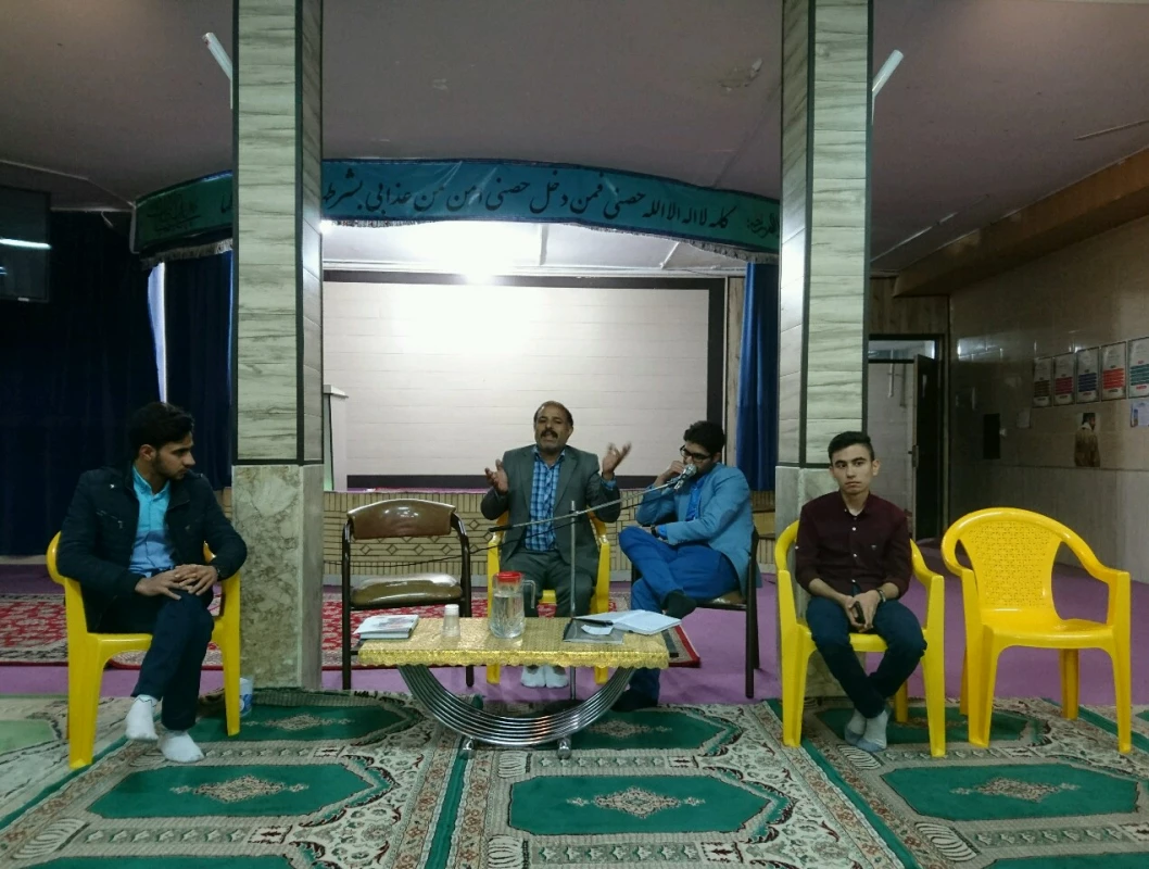 همزمان با هفته سراهای دانشجویی انجام شد : 
برگزاری جلسه پرسش و پاسخ با حضور معاون هماهنگی و سرپرستان شبانه روزی 5