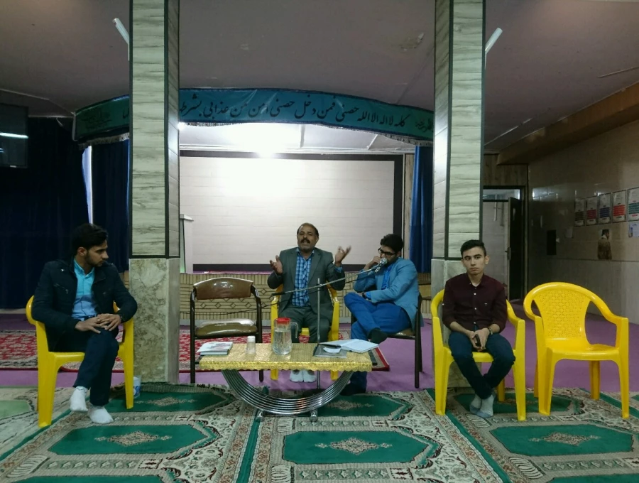 همزمان با هفته سراهای دانشجویی انجام شد : 
برگزاری جلسه پرسش و پاسخ با حضور معاون هماهنگی و سرپرستان شبانه روزی 5