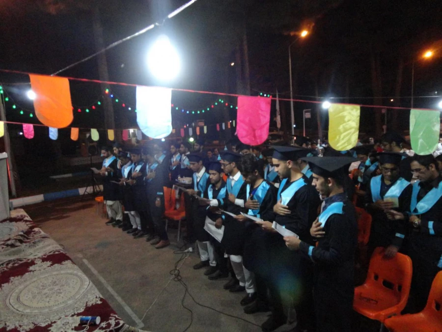 جشن دانش آموختگی دانشجویان واحد دانشور ورودی های 93