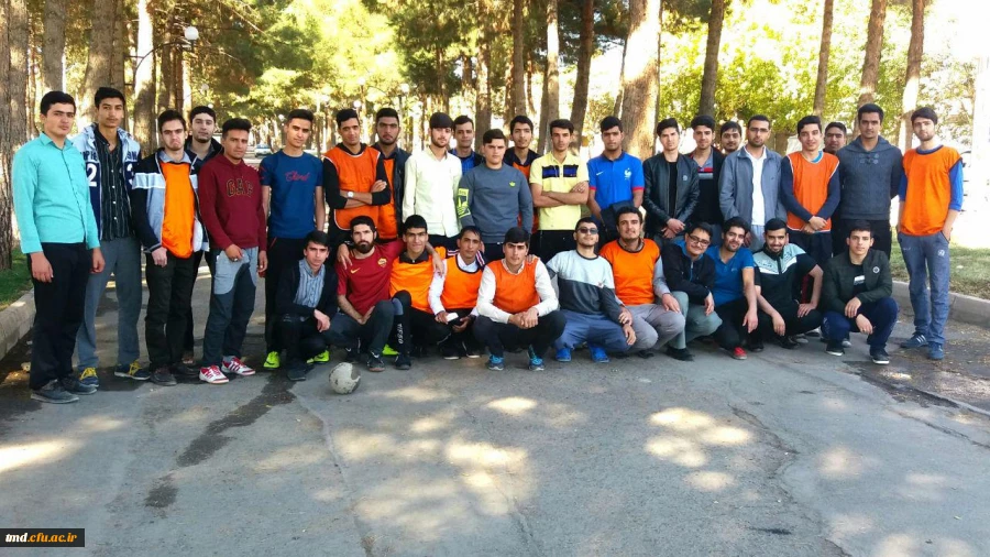 به همت انجمن ورزشی واحد دانشور همزمان با هفته تربیت بدنی و سلامت انجام شد : 
پیاده روی عمومی و نرمش گروهی دانشجویان واحد دانشور نیشابور  2